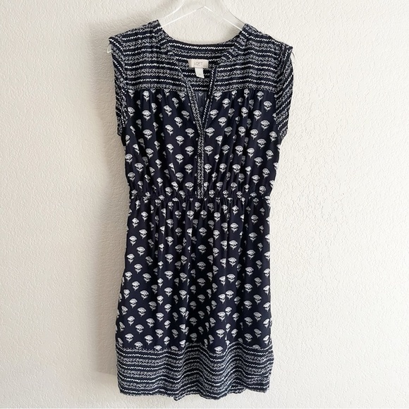 LOFT Dresses & Skirts - LOFT Blue Floral Dress Medium